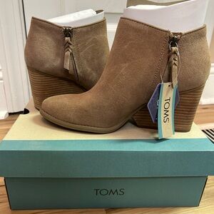 Toms Tan Ankle Boots with Tassel Zipper